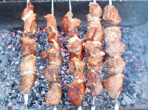 Шашлык в чайном маринаде Шашлык в чайном маринаде