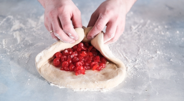 Пасхальные булочки, пошаговый рецепт с фото Пасхальные булочки, пошаговый рецепт с фото