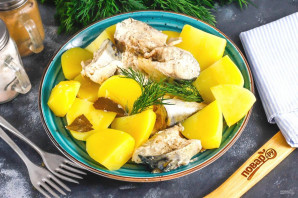 Скумбрия с картошкой в мультиварке Скумбрия с картошкой в мультиварке