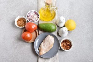 Куриный салат с авокадо Куриный салат с авокадо