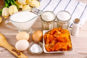 Сметанный торт с вареньем