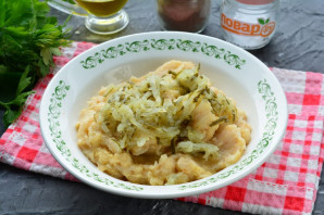 Котлеты с солеными огурцами