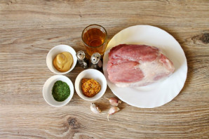 Рулет из свинины в духовке в рукаве Рулет из свинины в духовке в рукаве