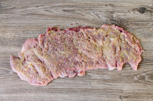 Рулет из свинины в духовке в рукаве Рулет из свинины в духовке в рукаве