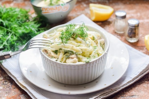 Салат из пекинской капусты с курицей Салат из пекинской капусты с курицей