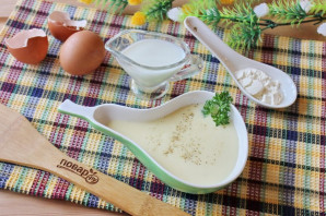 Белый соус с яйцом