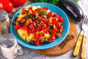 Полента с баклажанами