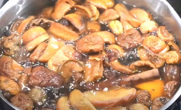 
Как варить компот из сухофруктов &mdash; 7 простых рецептов	