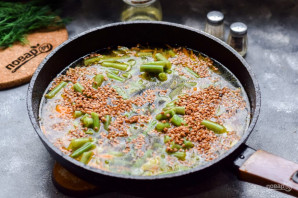 Гречка со стручковой фасолью