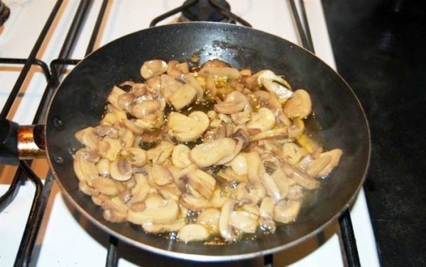 
Пицца в духовке &mdash; рецепты начинки в домашних условиях	