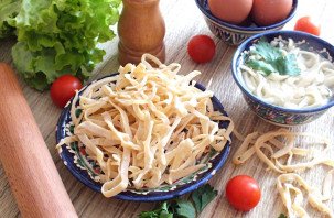 Домашняя лапша для лагмана Домашняя лапша для лагмана