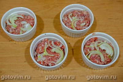 Порционная картофельная запеканка с мясом в формочках