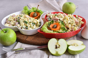 Салат с ветчиной и яйцами