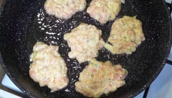 
Куриные рубленные котлеты &mdash; самые вкусные рецепты на сковороде	