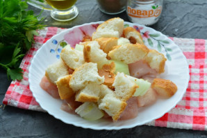 Котлеты с солеными огурцами