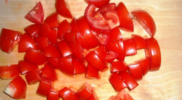 Салат с кальмарами, брынзой и зелёным горошком, пошаговый рецепт с фото