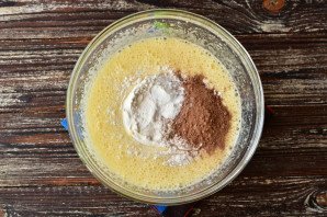 Шоколадный торт с апельсиновым кремом