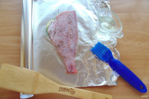 Морской окунь в духовке с лимоном Морской окунь в духовке с лимоном