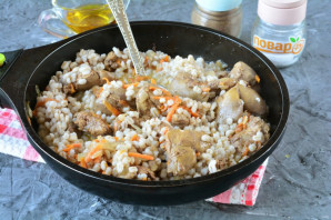 Перловка с куриной печенью