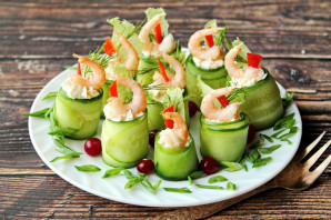 Рулетики из огурцов с креветками