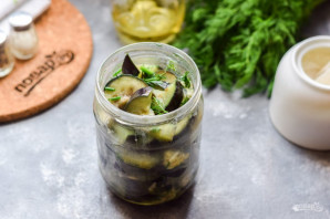 Баклажаны с чесноком и укропом Баклажаны с чесноком и укропом