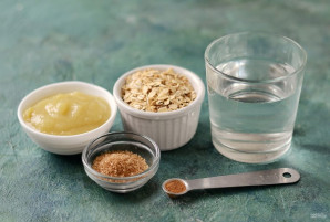 Овсянка с яблочным пюре