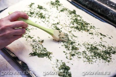 Плетеный хлеб с чесноком и укропом (без яиц и молока) Плетеный хлеб с чесноком и укропом (без яиц и молока)