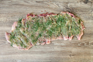 Рулет из свинины в духовке в рукаве Рулет из свинины в духовке в рукаве