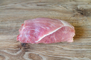 Рулет из свинины в духовке в рукаве Рулет из свинины в духовке в рукаве