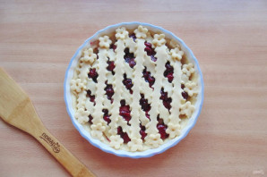 Кростата с вишней