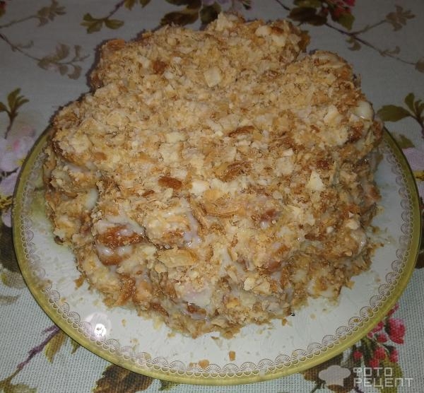 Рецепт: Домашний торт из печенья ушки - ... простой в приготовлении и вкусный десерт похожий на любимый тортик ...