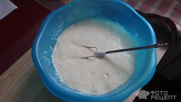 Рецепт: Мини багеты с обсыпкой из сыра и колбасы - Любимый хлебушек и детей и взрослых.