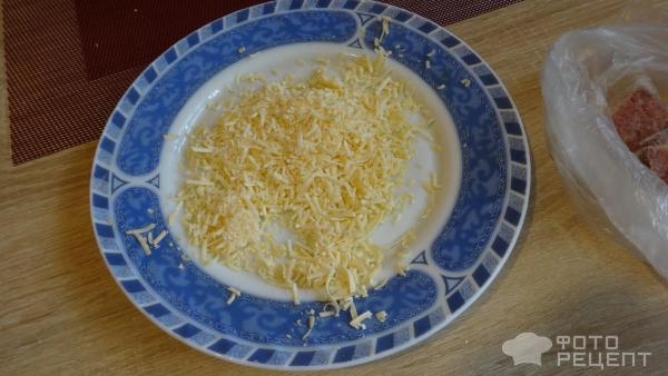 Рецепт: Мини багеты с обсыпкой из сыра и колбасы - Любимый хлебушек и детей и взрослых.