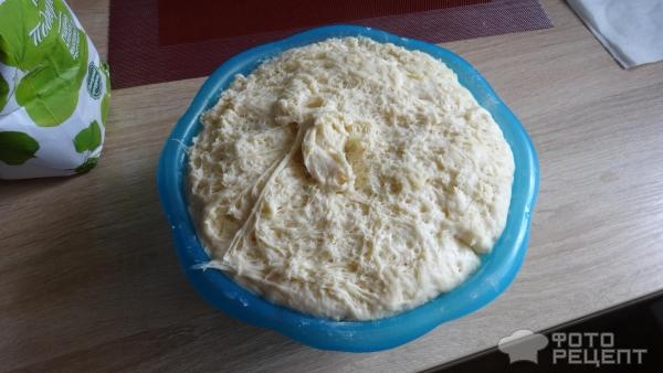 Рецепт: Мини багеты с обсыпкой из сыра и колбасы - Любимый хлебушек и детей и взрослых.