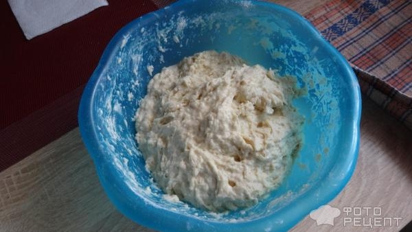 Рецепт: Мини багеты с обсыпкой из сыра и колбасы - Любимый хлебушек и детей и взрослых.