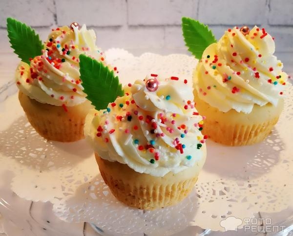 Рецепт: Пасхальные капкейки - ванильные с сахарными украшениями . Готовимся к Пасхе. Рецепт: Пасхальные капкейки - ванильные с сахарными украшениями . Готовимся к Пасхе.