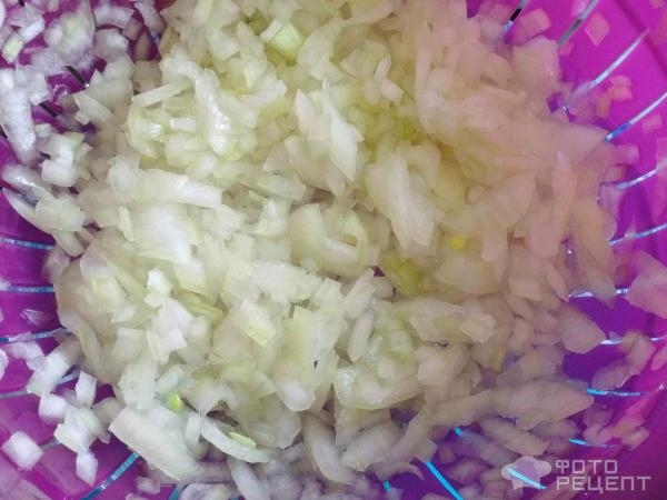 Рецепт: Салат с курицей - с сыром и сухариками