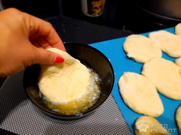 Рецепт: Сербский хлеб "Погачице" - Сербский хлеб &laquo;Ухо слона&raquo;