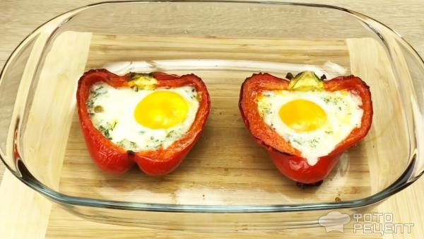 Рецепт: За печенные перцы с сыром в духовке - Сытный завтрак на скорую руку