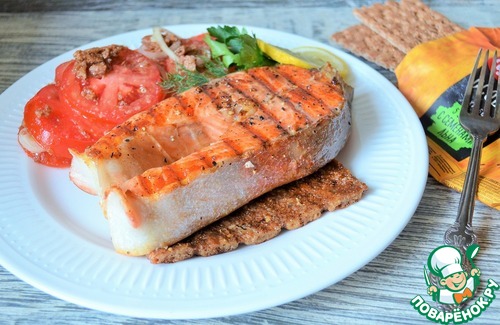 Сёмга с хлебцами-гриль и томатным гарниром