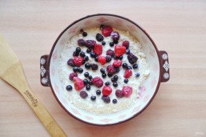 Насыпной пирог с ягодами