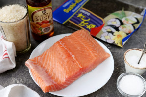 Роллы "Сяке маки" Роллы "Сяке маки"