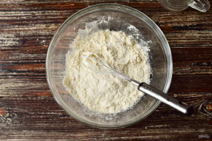 Булочки "Улитки" с вишней Булочки "Улитки" с вишней