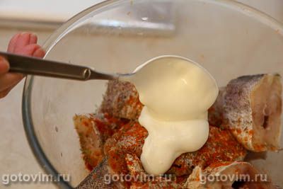 Минтай с овощами, запеченный в рукаве