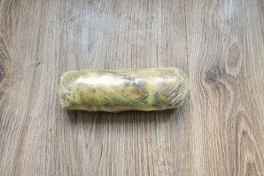 Рулет из свиных ушей