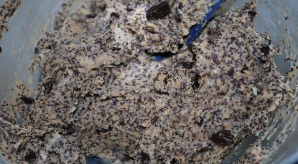 Мягкие брецели, фаршированные шоколадно-маковым тестом, пошаговый рецепт с фото