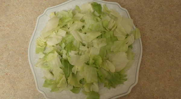 Салат из куриной печени и груши с маринованной вишней, пошаговый рецепт с фото