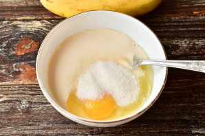 Банановые оладьи на ряженке