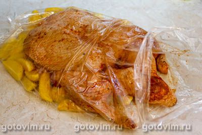 Утка в аджике, зажаренная в пакете для выпечки