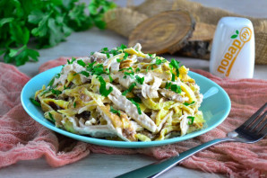 Салат с яичными блинчиками и шампиньонами